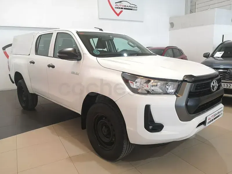 Usado Toyota HiLux 150 CV (110 kW) 2021 Blanco Pickup/Camioneta