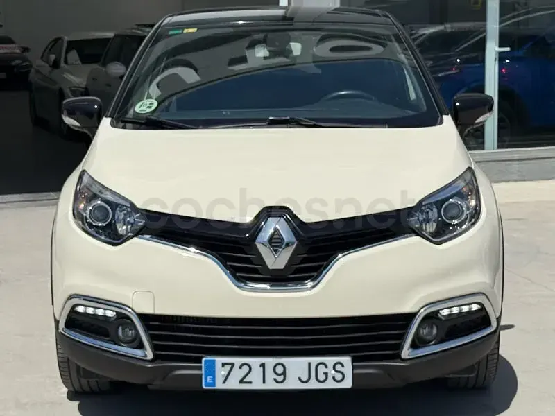 Usado Renault Captur XMOD 90 CV (66 kW) 2016 Blanco SUV