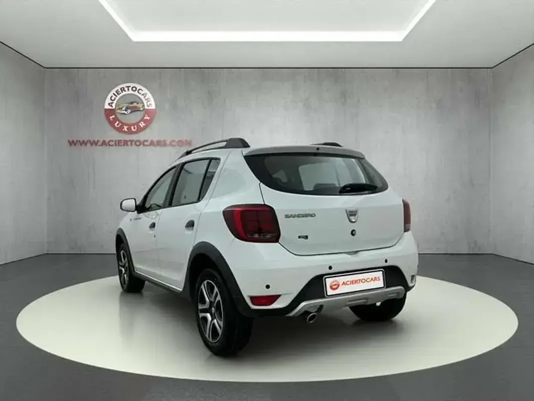 Occasion Dacia Sandero 101 PK (74 kW) 2020 Wit Hatchback
