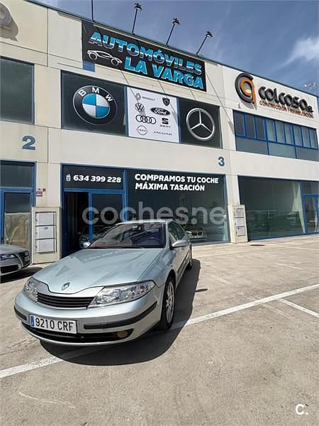 Usado Renault Laguna II Privilege 150 CV (110 kW) 2004 Gris / plata Berlina