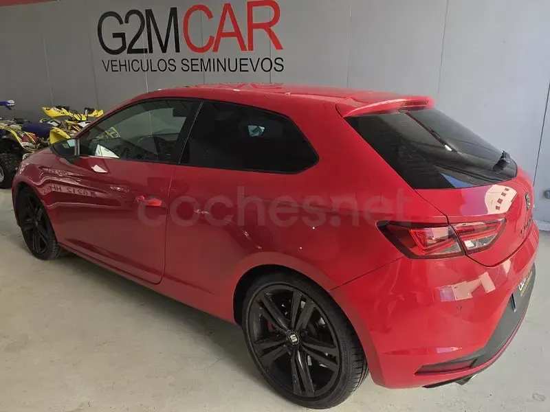 Usado Seat Leon CUPRA 265 CV (194 kW) 2014 Rojo Berlina