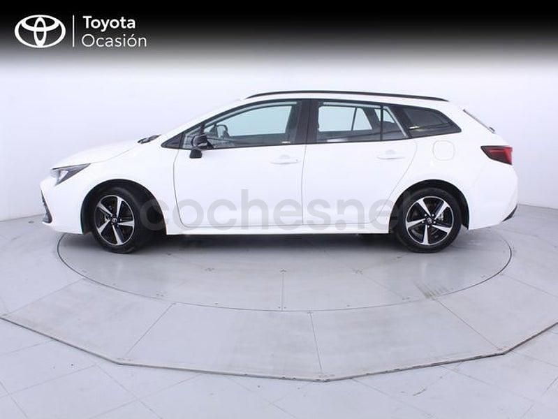 Usado Toyota Corolla Active 140 CV (102 kW) 2025 Blanco Familiar