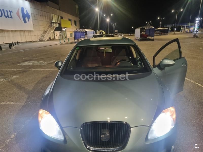 Azul Usado 2009 Seat Leon Sport Berlina | 6500 € (Precio justo) - Imagen 1/4
