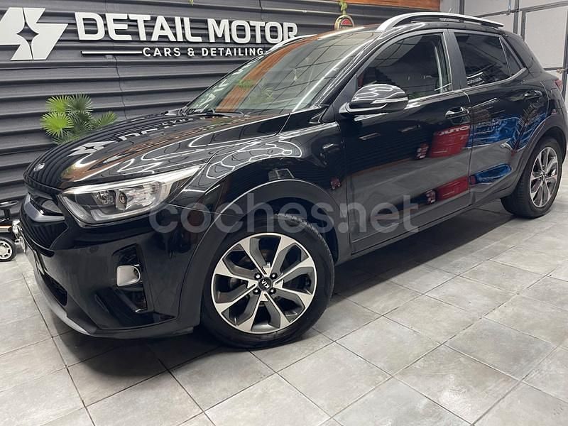 Usado Kia Stonic 110 CV (80 kW) 2017 Negro SUV