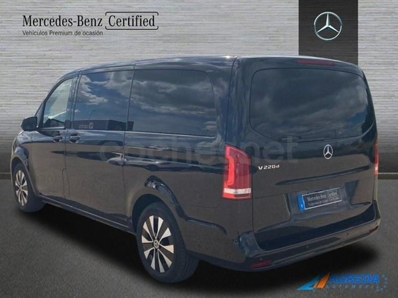 Usado Mercedes V250 190 CV (139 kW) 2023 Negro Monovolumen