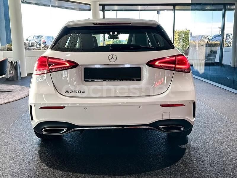 Usado Mercedes A250 218 CV (160 kW) 2022 Blanco Berlina