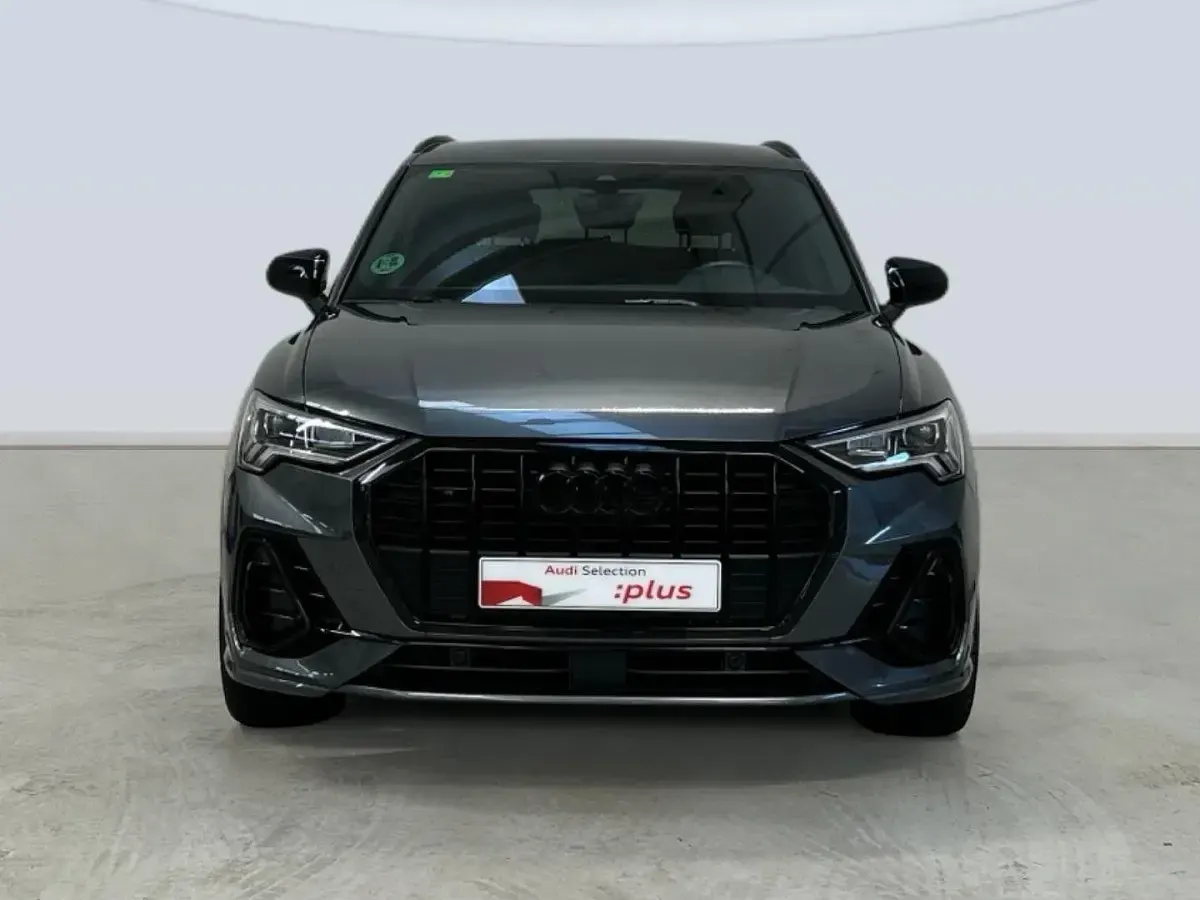 Usado Audi Q3 150 CV (110 kW) 2022 Gris SUV