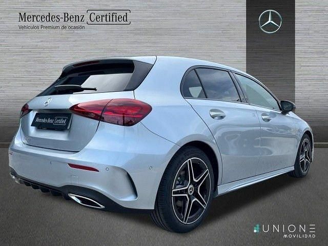 Usado Mercedes A200 AMG line 150 CV (110 kW) 2025 Plata hightech