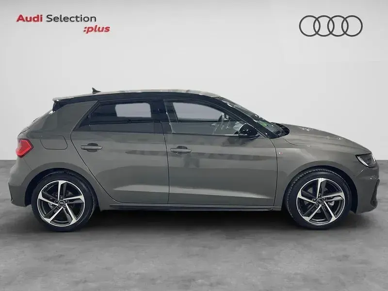 Usado Audi A1 Sportback 116 CV (85 kW) 2024 Gris / plata Utilitario