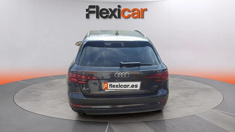 Usado Audi A4 Premium 150 CV (110 kW) 2018 Gris Familiar
