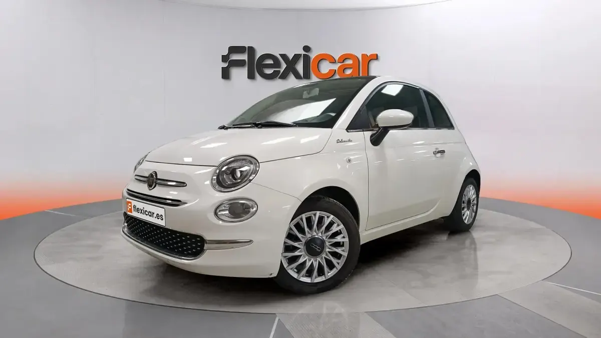 Usado Fiat 500 Dolcevita 71 CV (52 kW) 2023 Blanco Berlina
