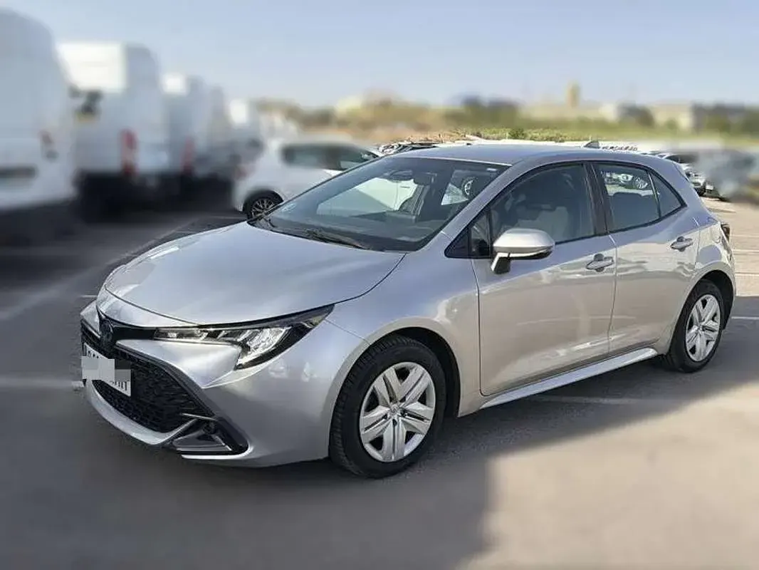 Usado Toyota Corolla Business Edition 98 CV (72 kW) 2023 Gris SUV