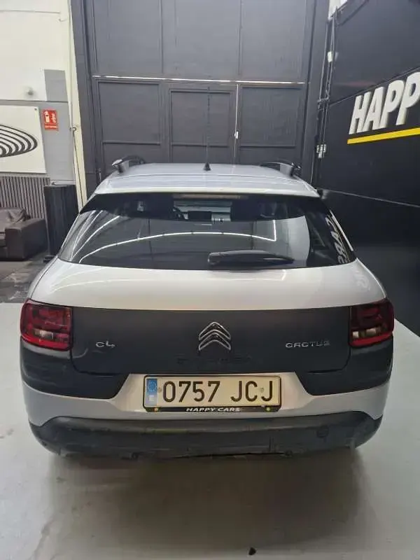 Usado Citroën C4 Cactus Feel 92 CV (67 kW) 2015 Gris Utilitario