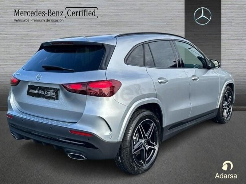 Usado Mercedes GLA200 150 CV (110 kW) 2025 Gris / plata SUV
