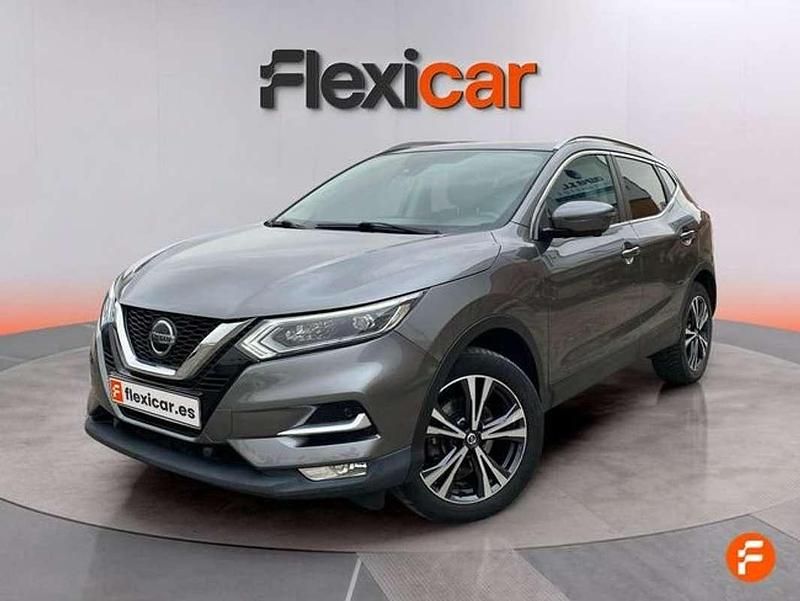 Usado Nissan Qashqai N-Motion 150 CV (110 kW) 2018 Gris SUV