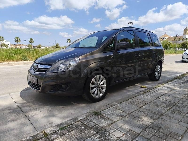 Usado Opel Zafira Family 110 CV (80 kW) 2014 Beige Monovolumen