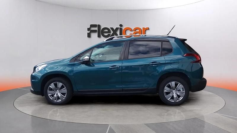 Usado Peugeot 2008 Style 82 CV (60 kW) 2017 Verde SUV