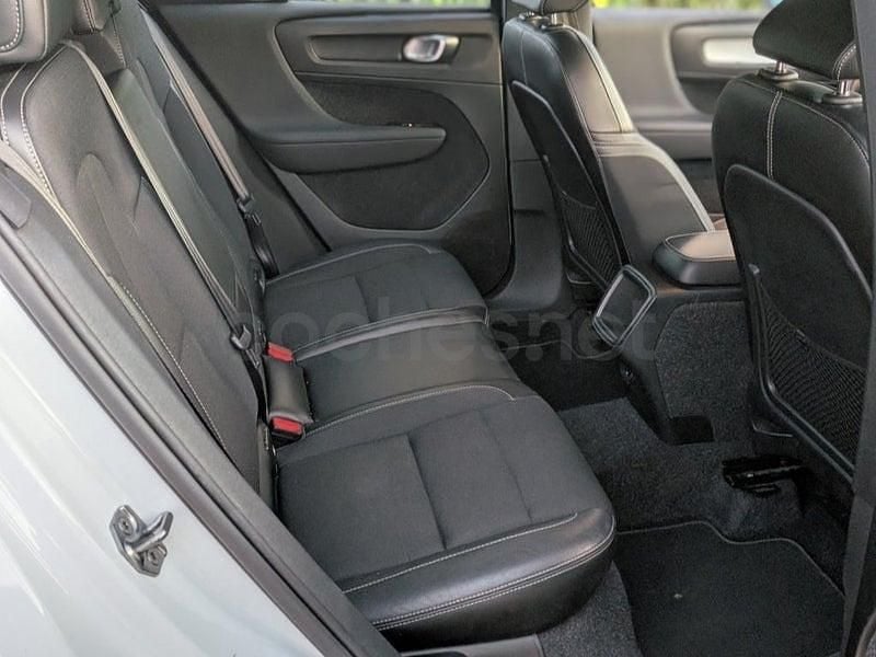 Begagnad Volvo XC40 156 HK (114 kW) 2018 Vit SUV