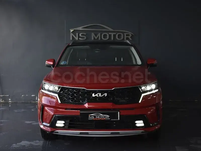 Usado Kia Sorento Plus 232 CV (170 kW) 2023 Rojo SUV