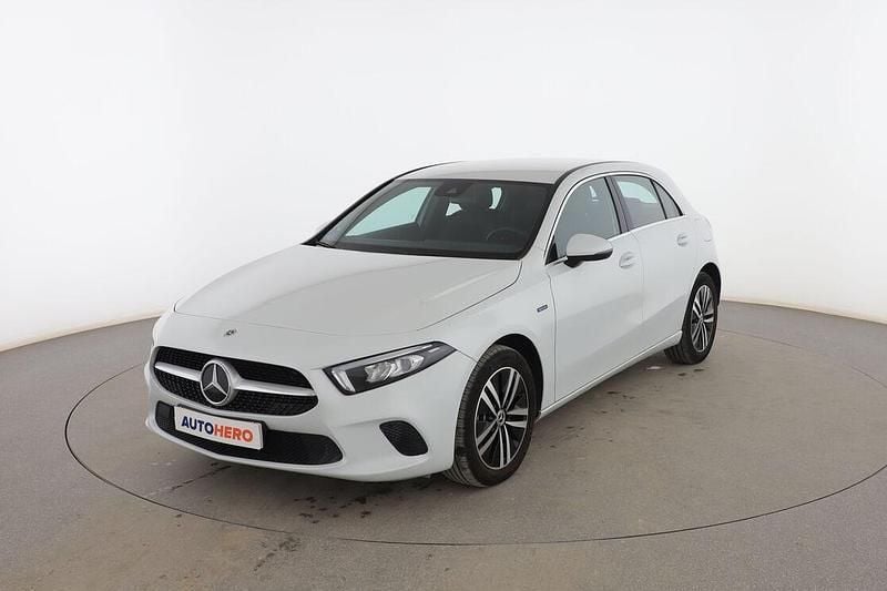 Blanco Usado 2020 Mercedes A250 Progressive Utilitario | 24.999 € (Precio justo) - Imagen 1/3