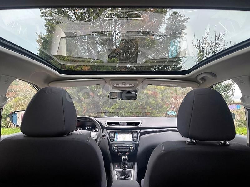 Usado Nissan Qashqai Tekna 110 CV (80 kW) 2017 Gris / plata SUV