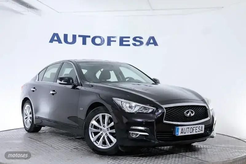 Usado Infiniti Q50 170 CV (125 kW) 2017 Negro Berlina