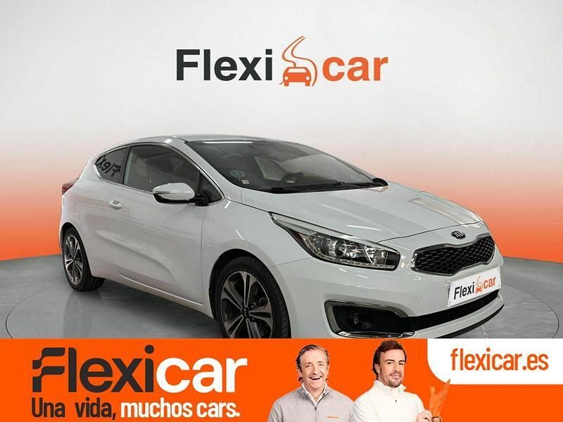 Blanco Usado 2017 Kia Ceed GT Berlina | 11.390 € (Precio justo) - Imagen 1/4