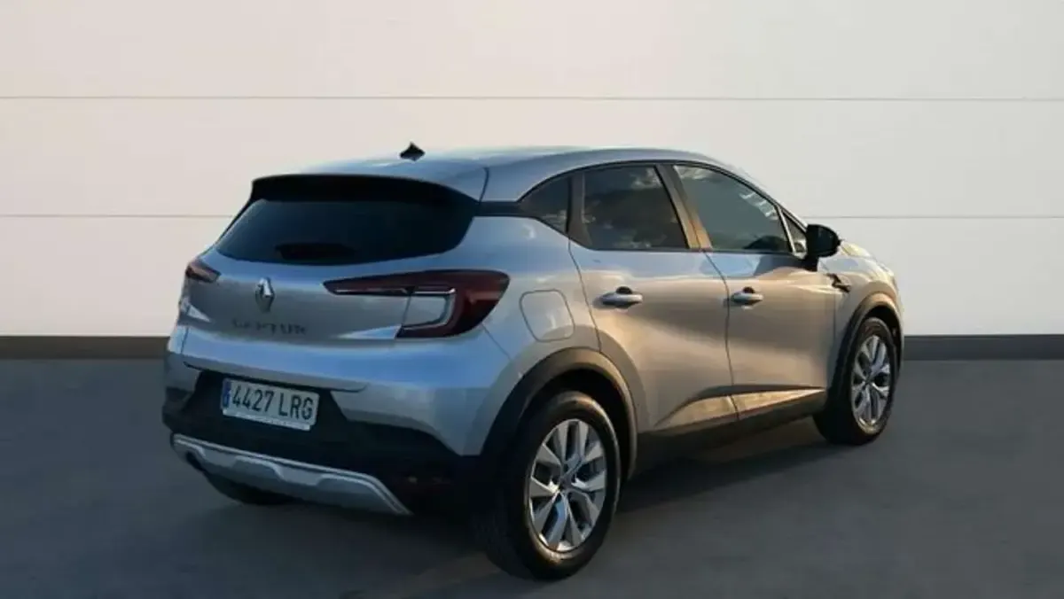 Usado Renault Captur Intens 90 CV (66 kW) 2021 Gris SUV