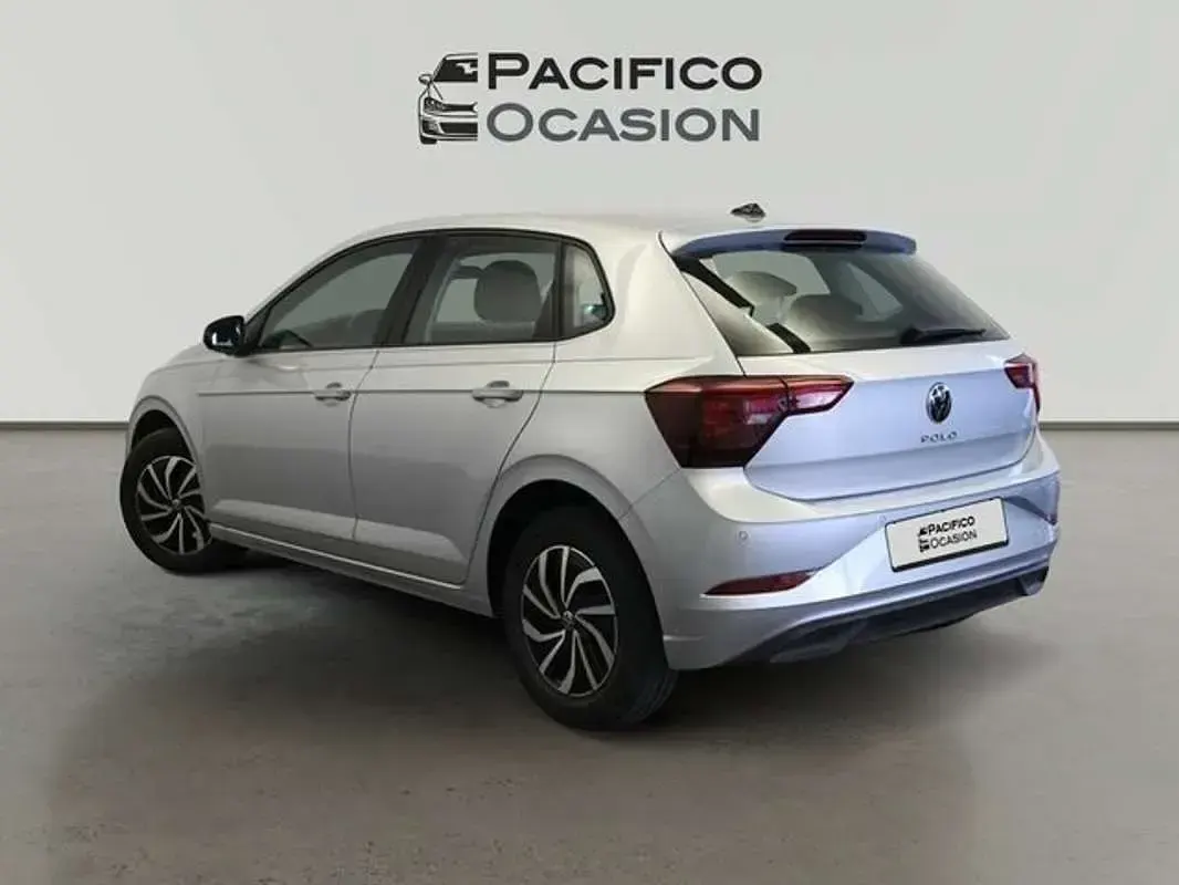 Usado VW Polo Life 95 CV (69 kW) 2024 Gris Utilitario