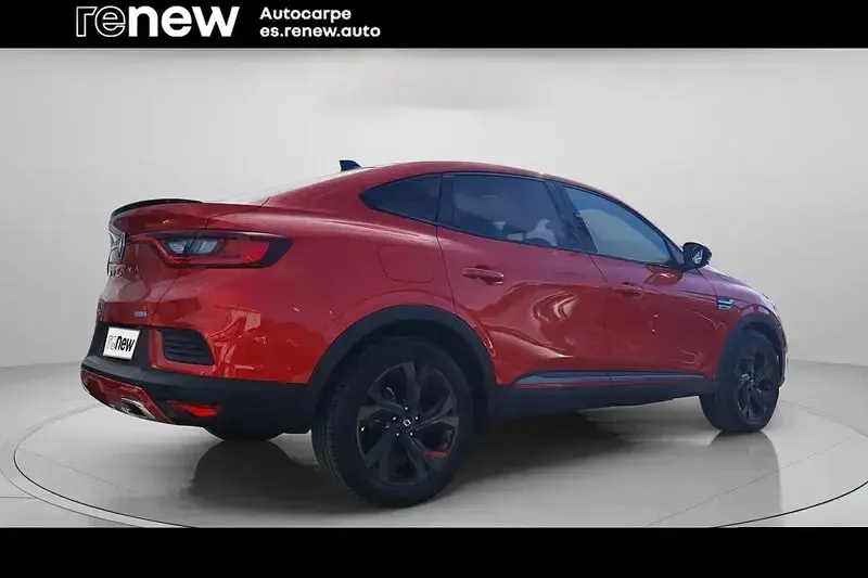 Usado Renault Arkana R.S. 145 CV (106 kW) 2022 Rojo SUV