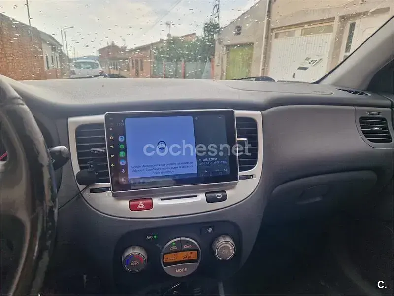Usado Kia Rio EX 110 CV (80 kW) 2007 Rojo Berlina
