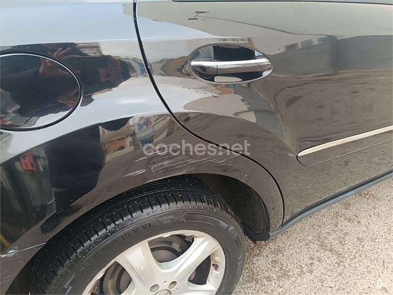 Usado Mercedes ML350 272 CV (200 kW) 2006 Negro SUV