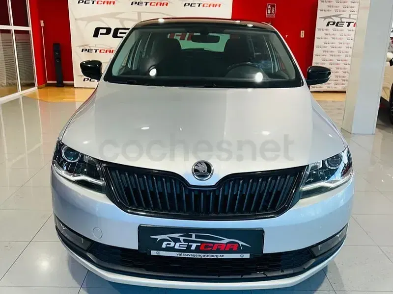 Usado Skoda Rapid Ambition 110 CV (80 kW) 2018 Gris / plata Utilitario