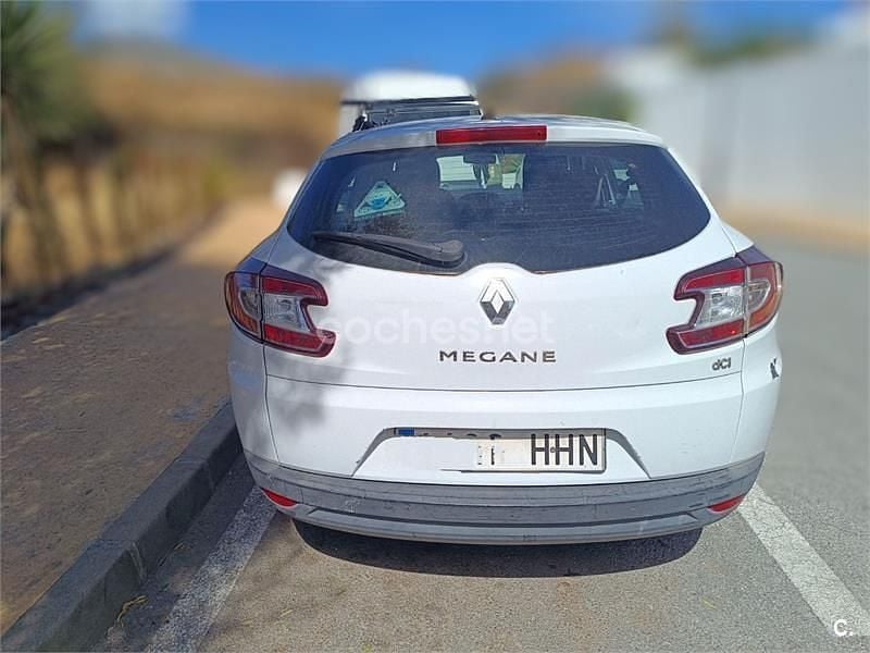 Blanco Usado 2011 Renault Mégane GrandTour Dynamique Familiar | 3300 € (Super precio) - Imagen 1/3