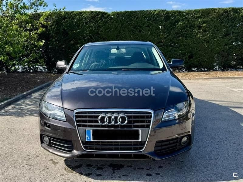 Usado Audi A4 Premium 143 CV (105 kW) 2011 Negro Berlina