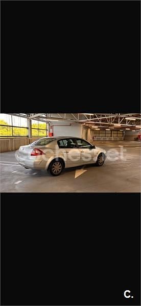 Usado Renault Mégane II Expression 105 CV (77 kW) 2006 Gris / plata Berlina