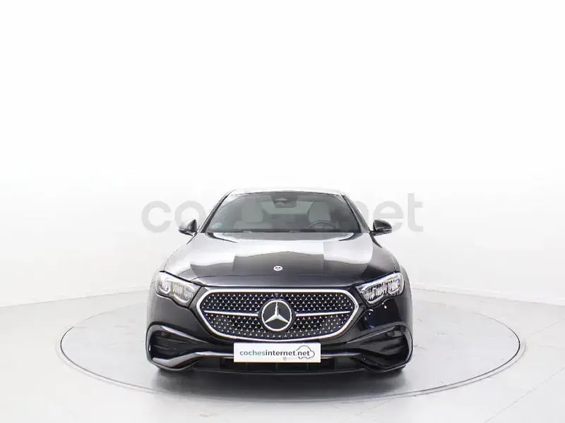Usado Mercedes E220 197 CV (144 kW) 2025 Negro Berlina