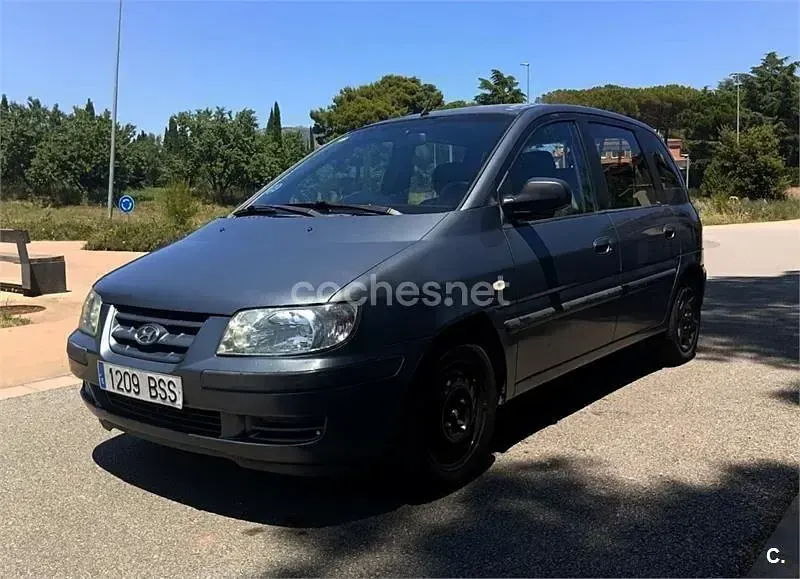 Usado Hyundai Matrix GLS 103 CV (75 kW) 2002 Azul Monovolumen