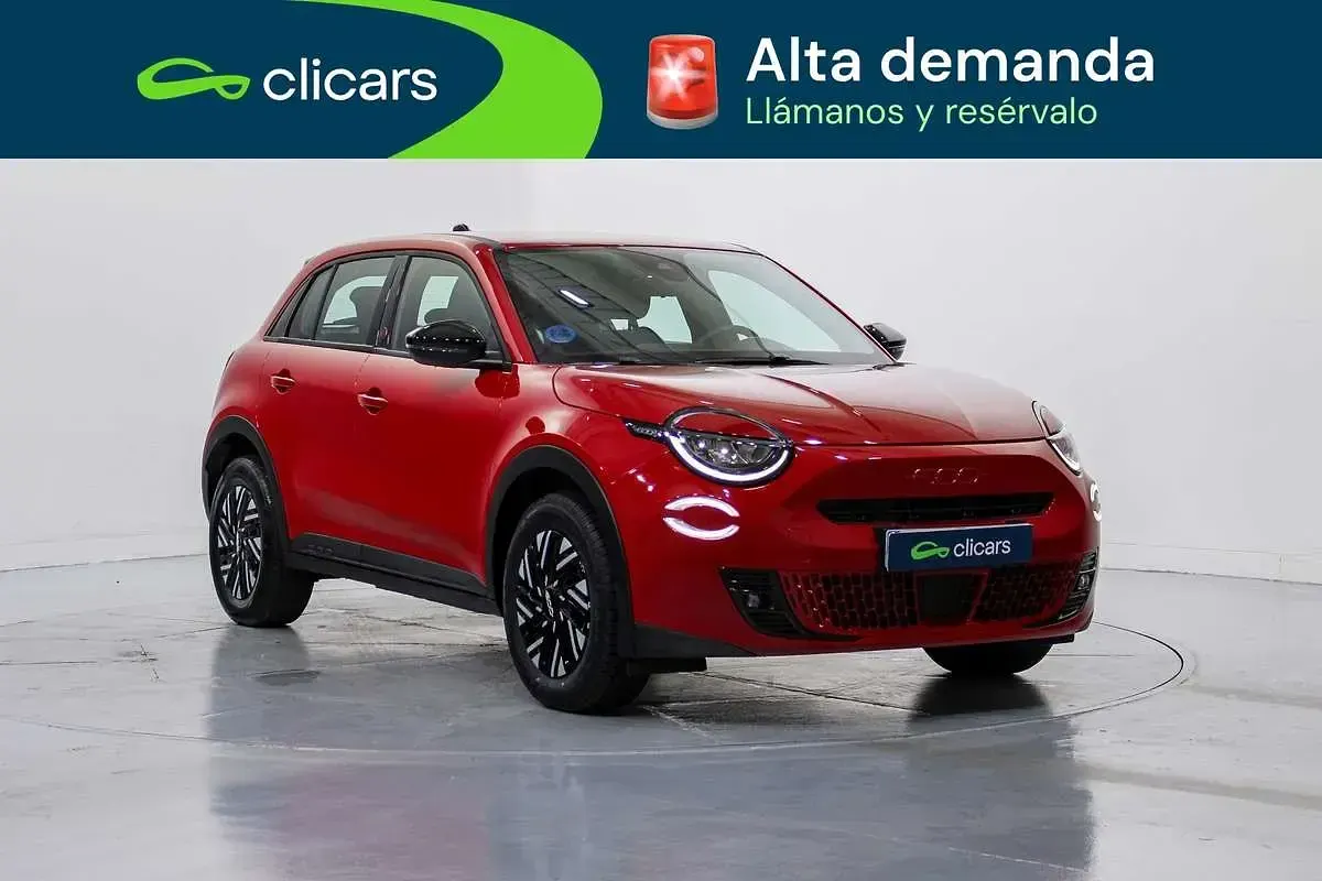 Usado Fiat 600E Red 114 kW (156 CV) 2024 Rojo SUV