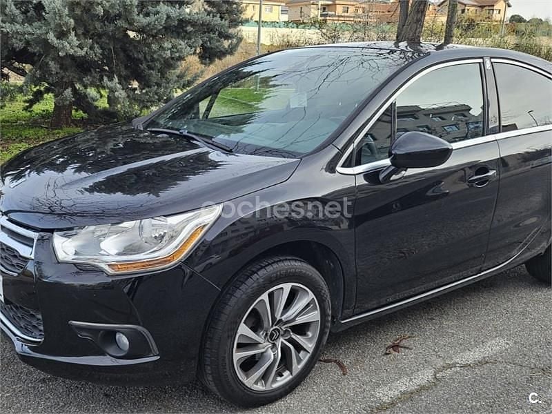 Usado Citroën DS4 112 CV (82 kW) 2011 Negro Utilitario