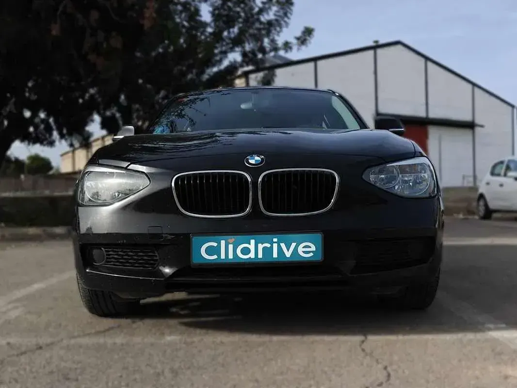 Käytetty BMW 116 136 HP (100 kW) 2012 Musta Viistoperä