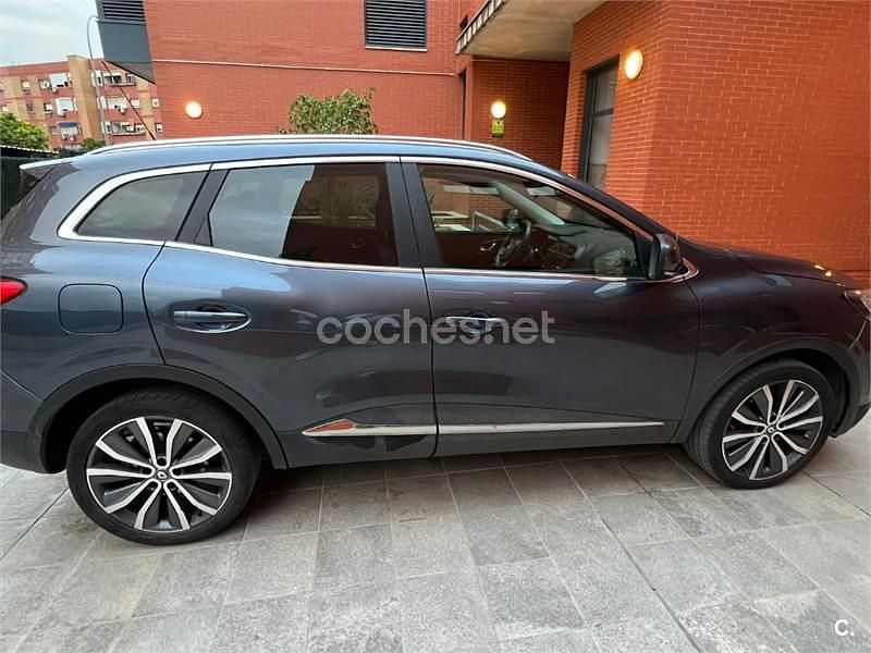 Usado Renault Kadjar Zen 130 CV (95 kW) 2016 Gris / plata SUV