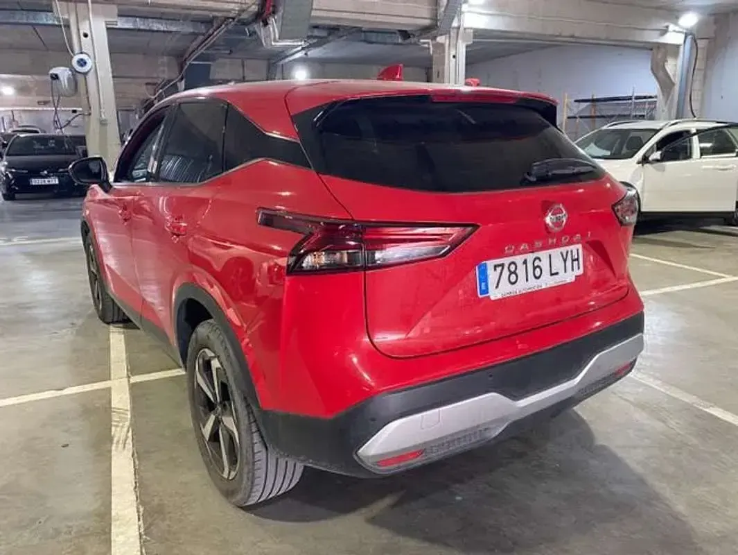 Usado Nissan Qashqai 140 CV (102 kW) 2022 Rojo SUV