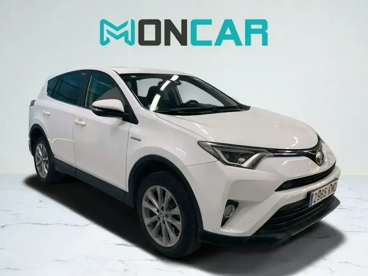 Usado Toyota RAV4 Hybrid Advance 197 CV (144 kW) 2018 Blanco SUV