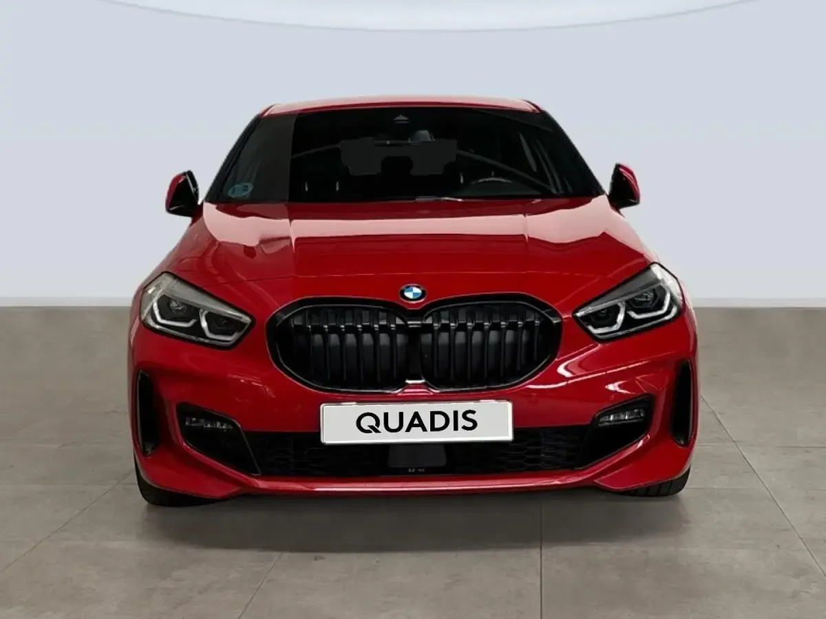 Usado BMW 118 140 CV (102 kW) 2024 Rojo Utilitario