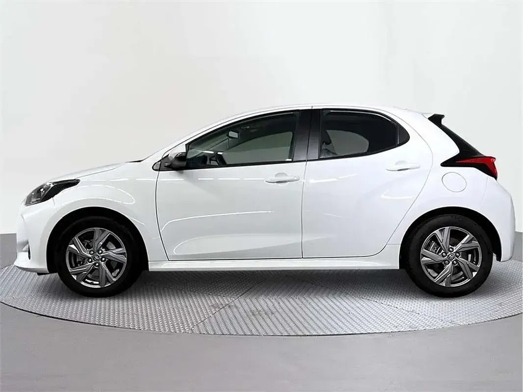 Usado Toyota Yaris Active 116 CV (85 kW) 2024 Utilitario