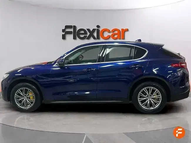 Usado Alfa Romeo Stelvio Executive 160 CV (117 kW) 2019 Azul SUV