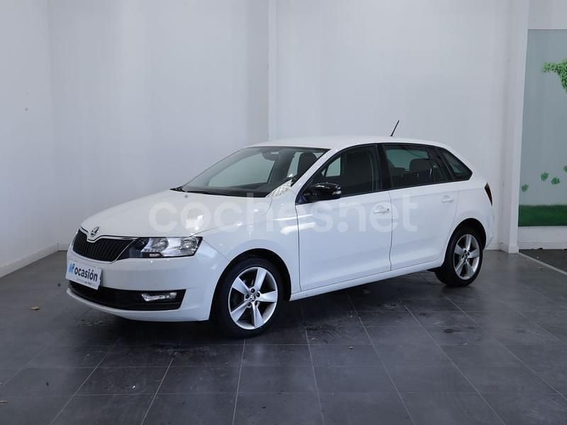 Blanco Usado 2018 Skoda Rapid Active Berlina | 9990 € (Precio justo) - Imagen 1/4