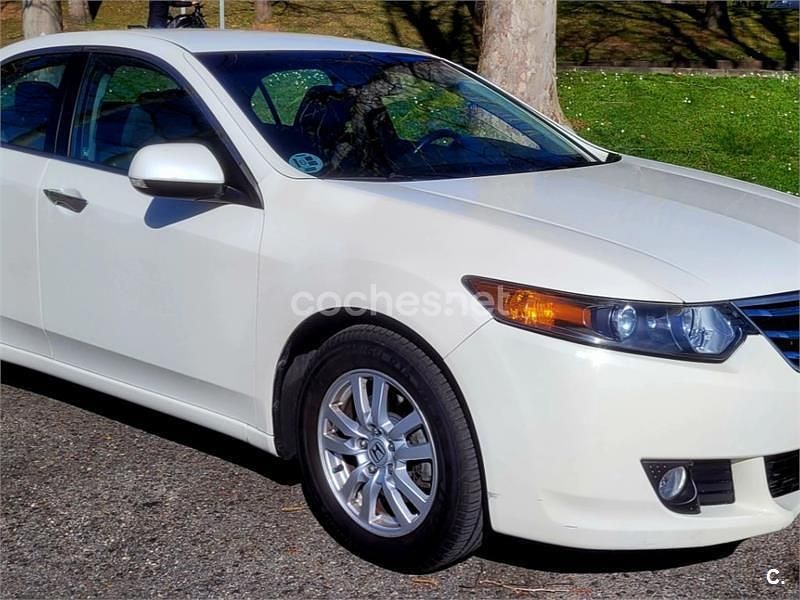 Usado Honda Accord Elegance 150 CV (110 kW) 2011 Blanco Berlina