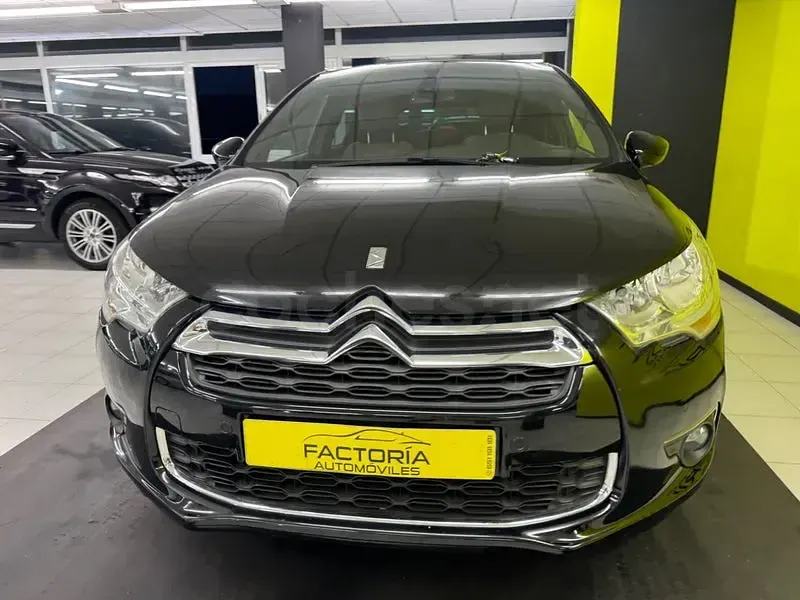 Usado Citroën DS4 Style 163 CV (119 kW) 2012 Negro Utilitario